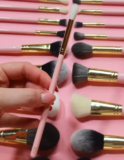 P. Louise P.Louise #121 Blending Brush- Single Brushes