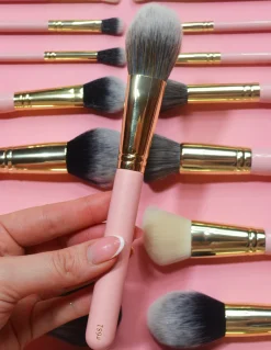 P. Louise P.Louise #681 Large Multi-use Face Brush- Single Brushes