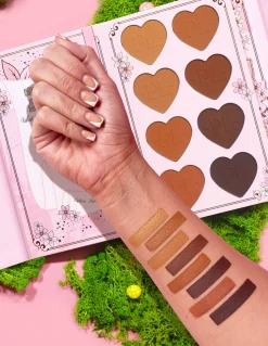 P. Louise P.Louise A Brand New Chapter Palette - Chapter One- Bronzer|Highlighter