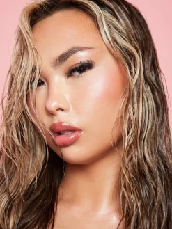 P. Louise P.Louise Cheek Of It Liquid Highlighter- Highlighter