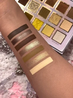 P. Louise P.Louise If The Crown Fits Palette- Palettes