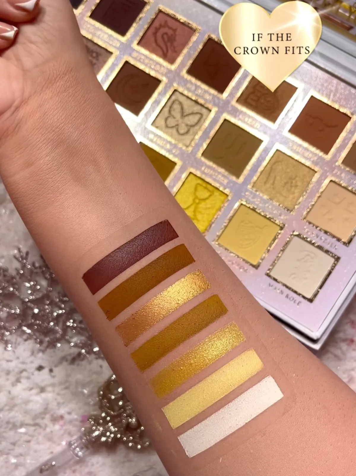 P. Louise P.Louise If The Crown Fits Palette- Palettes