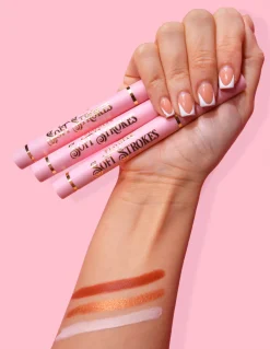 P. Louise P.Louise Keep It Creamy Coloured Crayon Set- Liner