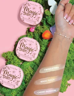 P. Louise P.Louise Magic Dust Loose Highlighter- Highlighter