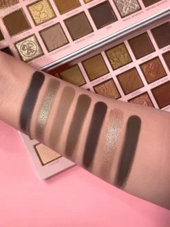 P. Louise P.Louise Timeless Treasures Palette- Palettes